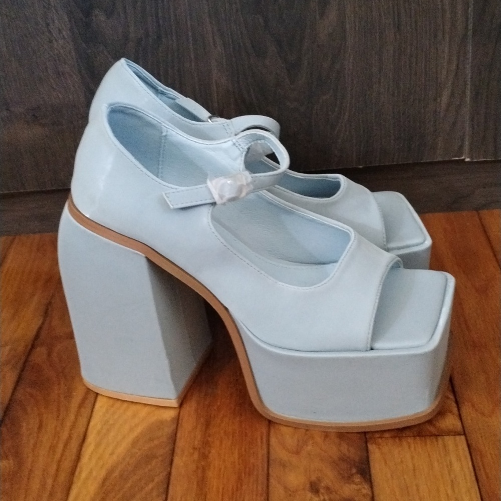 Blue platform baby doll heel